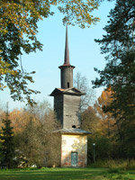башня стены вокруг церкви