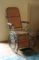 Инвалидная коляска Ленина