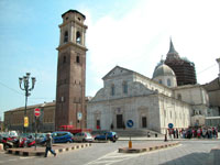 Piazza san Giovani (   Palazzo Reale)