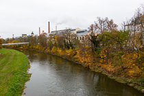 Вид на завод с реки Radbuza