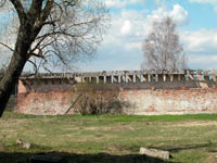 Остаток монастырской стены